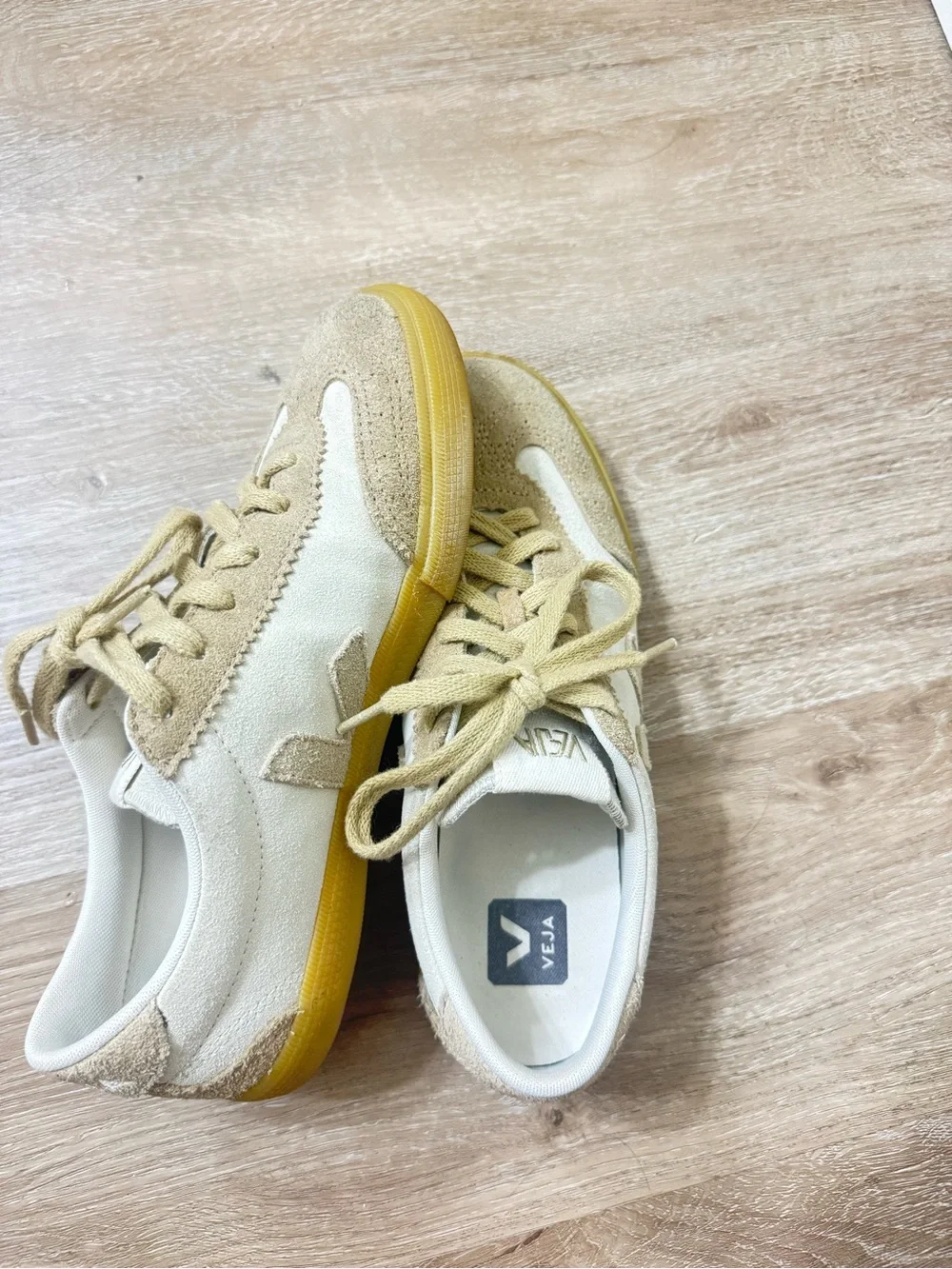 Veja White & Beige Suede Low-Top Sneakers with Gum Sole